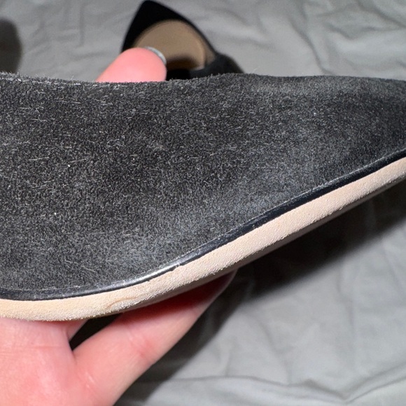 Marc Fisher ZALA BLOCK HEEL POINTY TOE PUMP - Picture 7 of 9